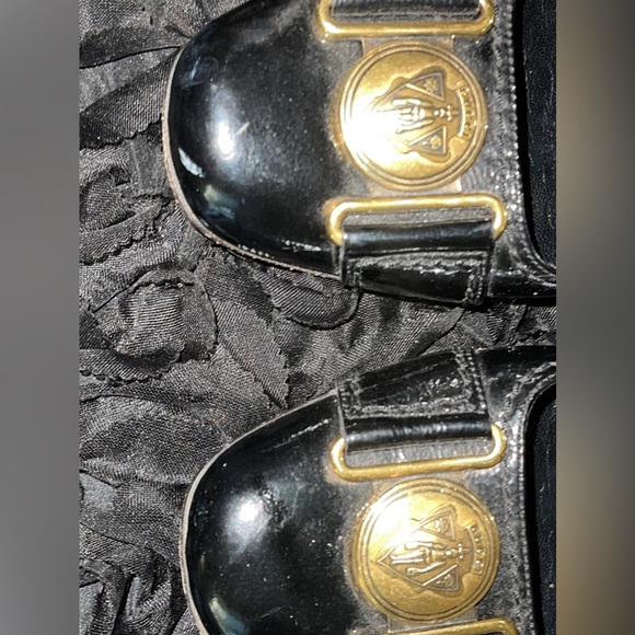 Authentic Gucci shoes - Picture 5 of 6
